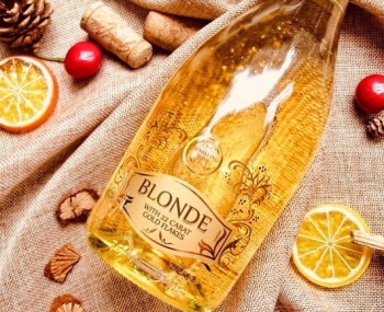 Rượu vang nổ Sparkling Blonde Gold Flakes 22 Carat