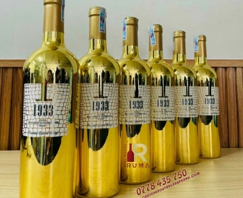 Rượu vang Ý 1933 Topaz